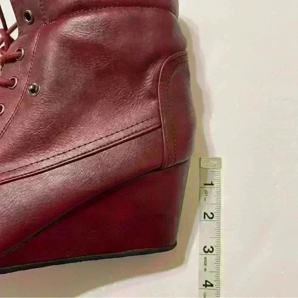 Twisted women’s Sweater knit wedge ankle boots size 9 burgundy - Picture 11 of 11